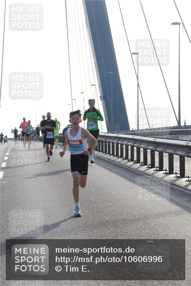03.10.2026 - Köhlbrandbrückenlauf Tim E. http://msf.ph/oto/10606996 03.10.2026 09:19:18 Position 1 2170 meine-sportfotos.de