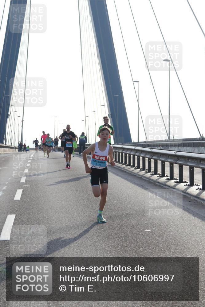 03.10.2026 - Köhlbrandbrückenlauf Tim E. http://msf.ph/oto/10606997 03.10.2026 09:19:18 Position 1 2170 meine-sportfotos.de