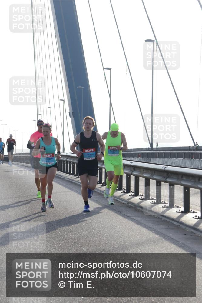 03.10.2026 - Köhlbrandbrückenlauf Tim E. http://msf.ph/oto/10607074 03.10.2026 09:19:26 Position 1 2124, 3801 meine-sportfotos.de