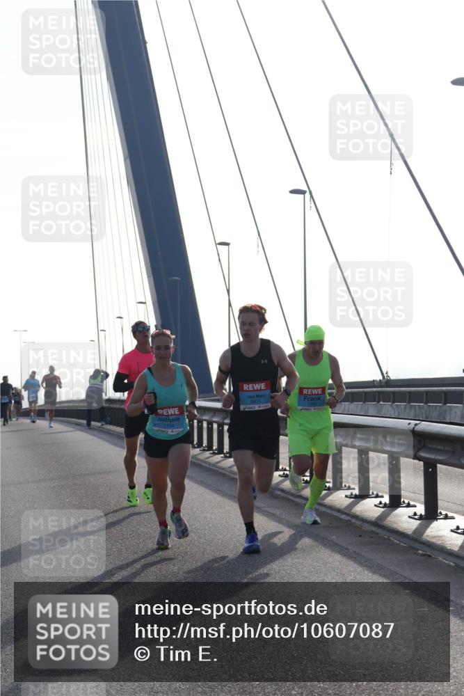 03.10.2026 - Köhlbrandbrückenlauf Tim E. http://msf.ph/oto/10607087 03.10.2026 09:19:28 Position 1 2124, 3801 meine-sportfotos.de