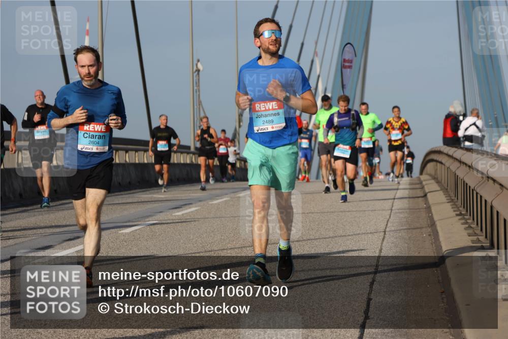 03.10.2026 - Köhlbrandbrückenlauf Strokosch-Dieckow http://msf.ph/oto/10607090 03.10.2026 09:45:50 Position 2 2604, 2489 meine-sportfotos.de