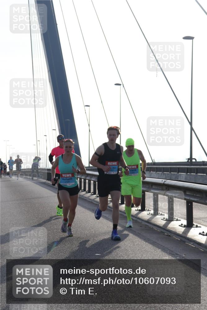 03.10.2026 - Köhlbrandbrückenlauf Tim E. http://msf.ph/oto/10607093 03.10.2026 09:19:28 Position 1 2124 meine-sportfotos.de