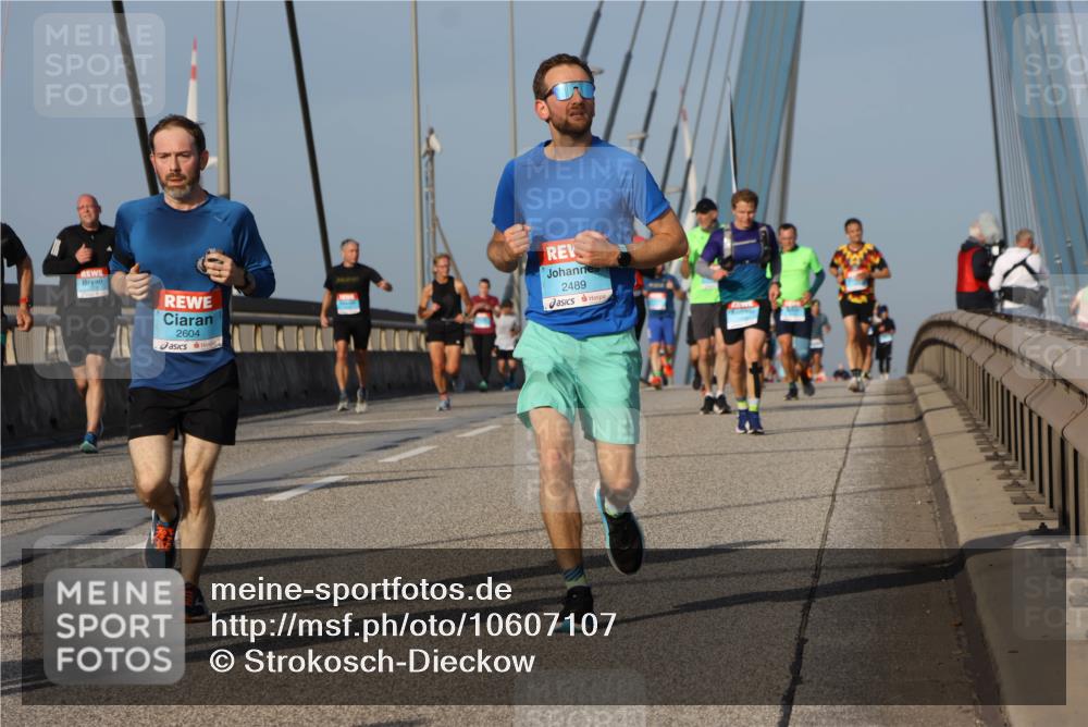 03.10.2026 - Köhlbrandbrückenlauf Strokosch-Dieckow http://msf.ph/oto/10607107 03.10.2026 09:45:50 Position 2 2604, 2489 meine-sportfotos.de