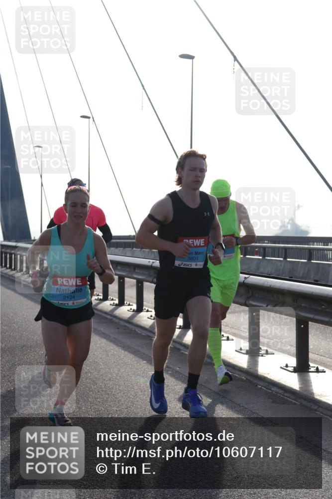 03.10.2026 - Köhlbrandbrückenlauf Tim E. http://msf.ph/oto/10607117 03.10.2026 09:19:29 Position 1 2124, 3801 meine-sportfotos.de
