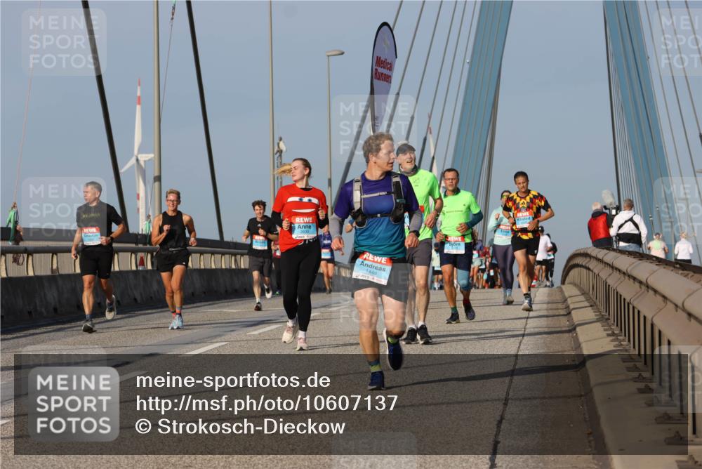 03.10.2026 - Köhlbrandbrückenlauf Strokosch-Dieckow http://msf.ph/oto/10607137 03.10.2026 09:45:55 Position 2 1448 meine-sportfotos.de