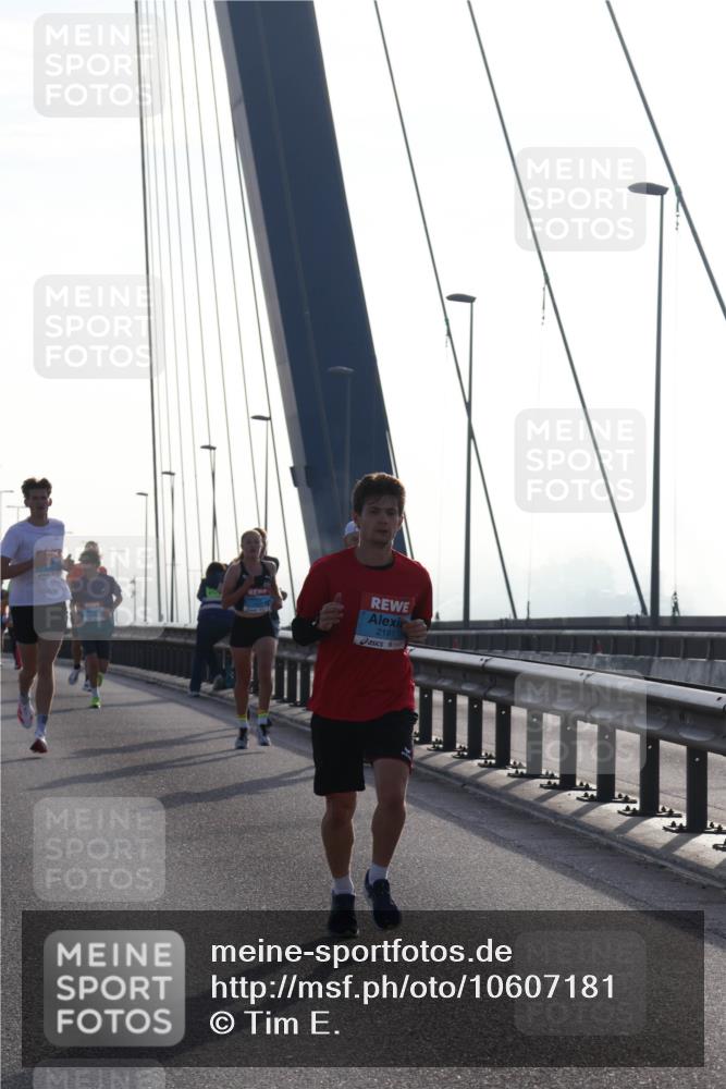 03.10.2026 - Köhlbrandbrückenlauf Tim E. http://msf.ph/oto/10607181 03.10.2026 09:19:45 Position 1 2181 meine-sportfotos.de
