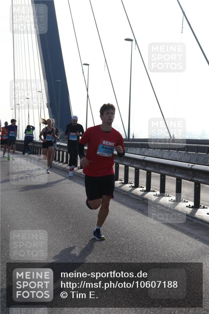 03.10.2026 - Köhlbrandbrückenlauf Tim E. http://msf.ph/oto/10607188 03.10.2026 09:19:46 Position 1 2181 meine-sportfotos.de