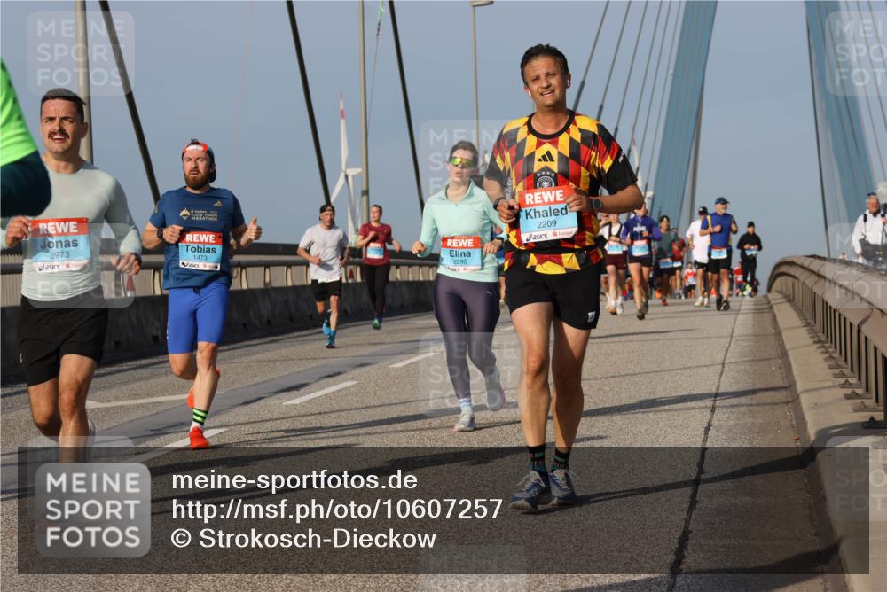 03.10.2026 - Köhlbrandbrückenlauf Strokosch-Dieckow http://msf.ph/oto/10607257 03.10.2026 09:46:04 Position 2 2026, 2973, 1473, 2290, 2209 meine-sportfotos.de