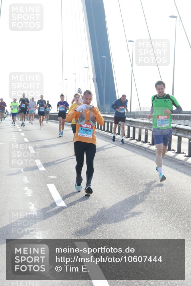 03.10.2026 - Köhlbrandbrückenlauf Tim E. http://msf.ph/oto/10607444 03.10.2026 09:20:14 Position 1 2356, 2045 meine-sportfotos.de