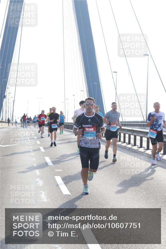 03.10.2026 - Köhlbrandbrückenlauf Tim E. http://msf.ph/oto/10607751 03.10.2026 09:20:41 Position 1 2021, 2178 meine-sportfotos.de