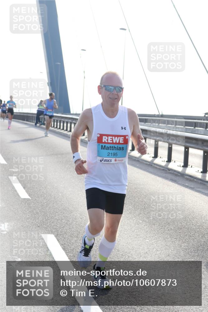 03.10.2026 - Köhlbrandbrückenlauf Tim E. http://msf.ph/oto/10607873 03.10.2026 09:20:51 Position 1 2195 meine-sportfotos.de