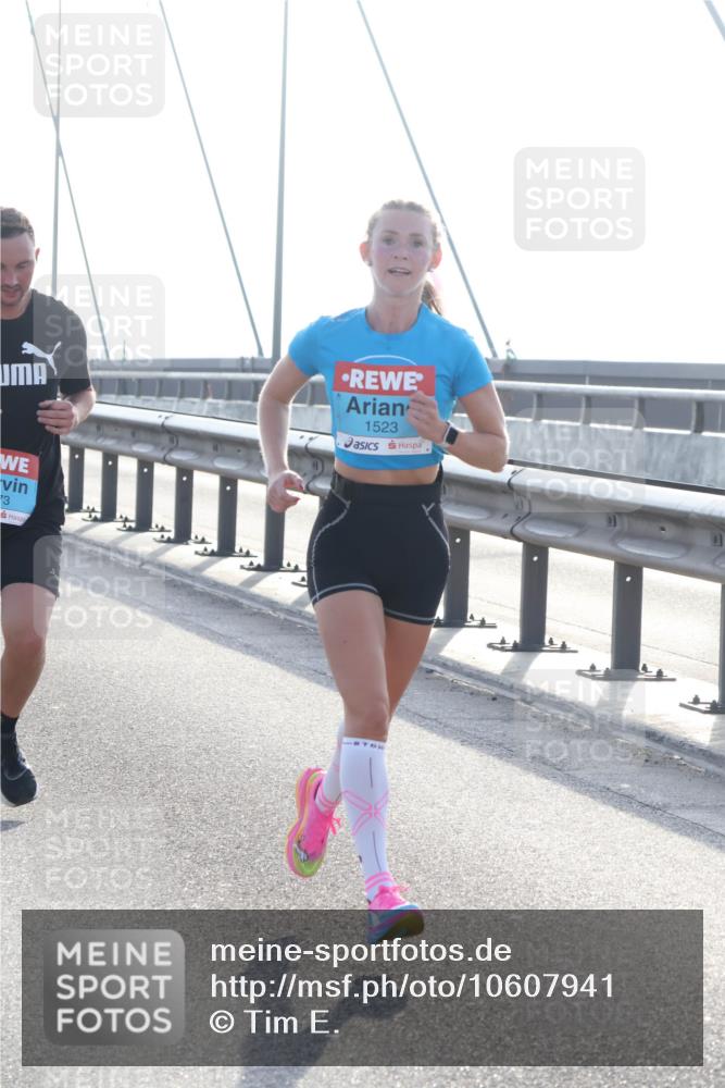 03.10.2026 - Köhlbrandbrückenlauf Tim E. http://msf.ph/oto/10607941 03.10.2026 09:20:59 Position 1 73, 1523 meine-sportfotos.de