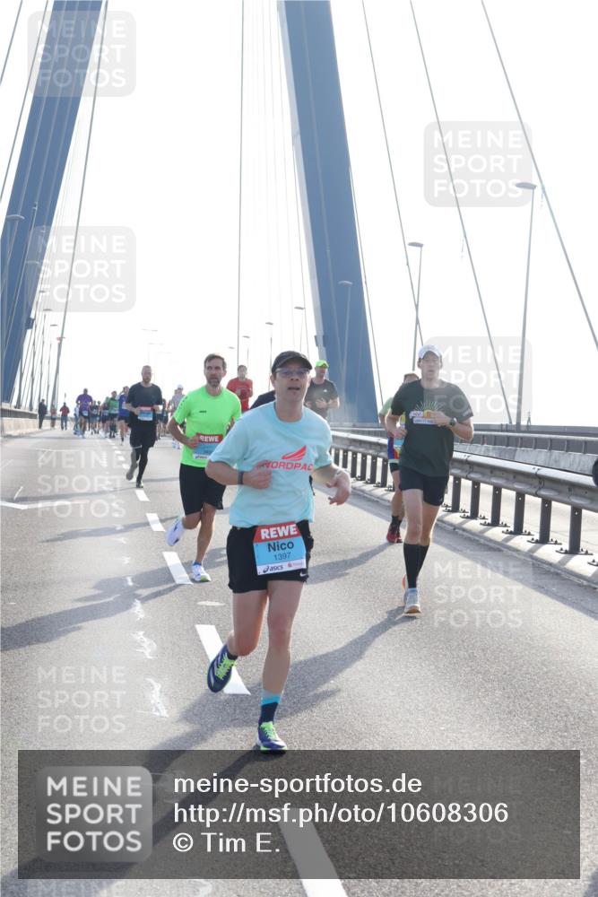 03.10.2026 - Köhlbrandbrückenlauf Tim E. http://msf.ph/oto/10608306 03.10.2026 09:21:28 Position 1 1397, 27 meine-sportfotos.de