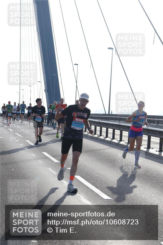 03.10.2026 - Köhlbrandbrückenlauf Tim E. http://msf.ph/oto/10608723 03.10.2026 09:22:01 Position 1 1777 meine-sportfotos.de