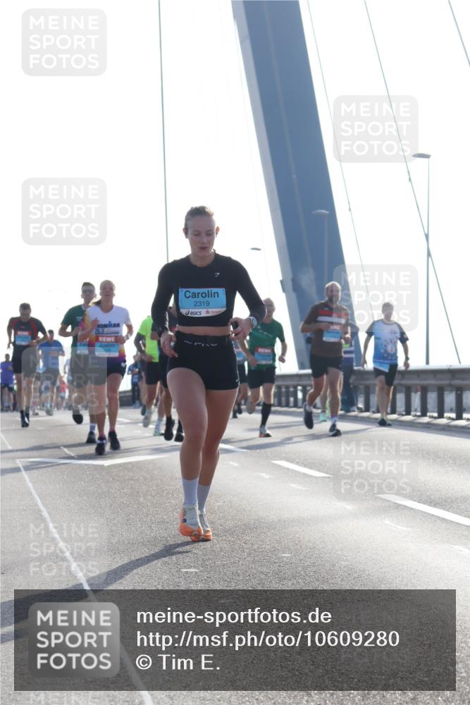 03.10.2026 - Köhlbrandbrückenlauf Tim E. http://msf.ph/oto/10609280 03.10.2026 09:23:09 Position 1 79, 3, 2319 meine-sportfotos.de