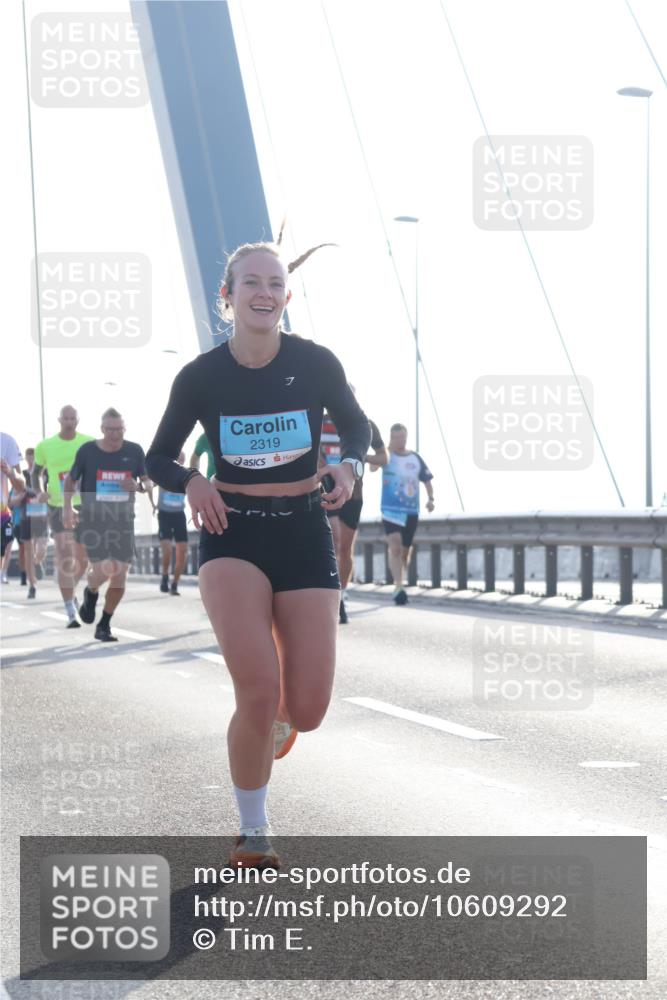 03.10.2026 - Köhlbrandbrückenlauf Tim E. http://msf.ph/oto/10609292 03.10.2026 09:23:10 Position 1 2319 meine-sportfotos.de