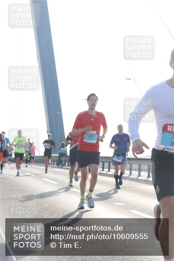 03.10.2026 - Köhlbrandbrückenlauf Tim E. http://msf.ph/oto/10609555 03.10.2026 09:23:35 Position 1 2670, 38 meine-sportfotos.de