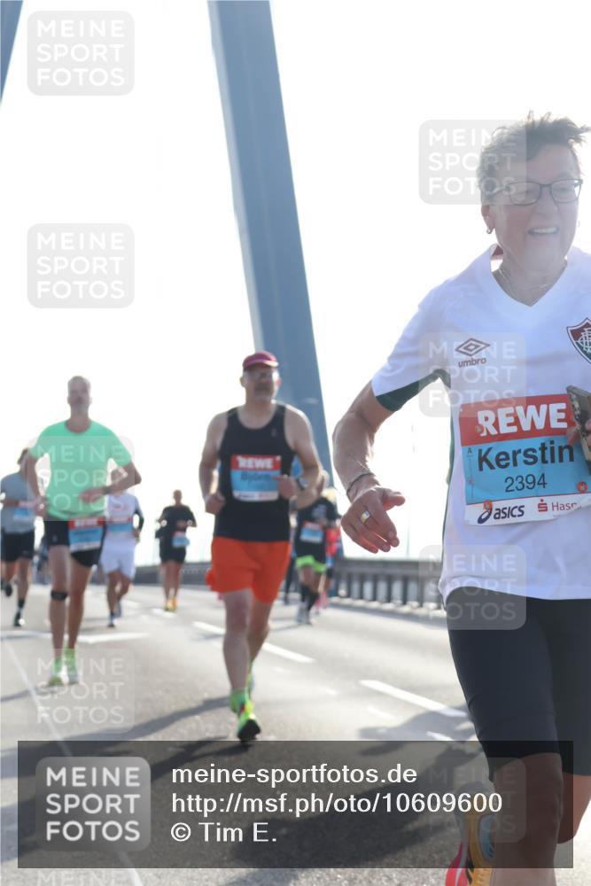 03.10.2026 - Köhlbrandbrückenlauf Tim E. http://msf.ph/oto/10609600 03.10.2026 09:23:39 Position 1 2394 meine-sportfotos.de