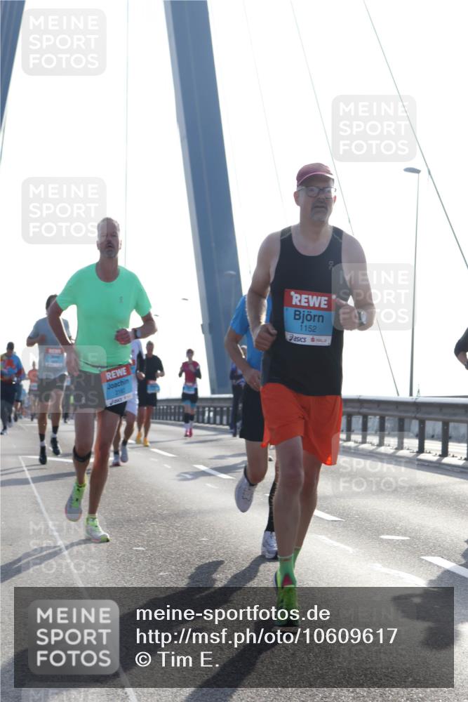 03.10.2026 - Köhlbrandbrückenlauf Tim E. http://msf.ph/oto/10609617 03.10.2026 09:23:40 Position 1 2163, 1152 meine-sportfotos.de