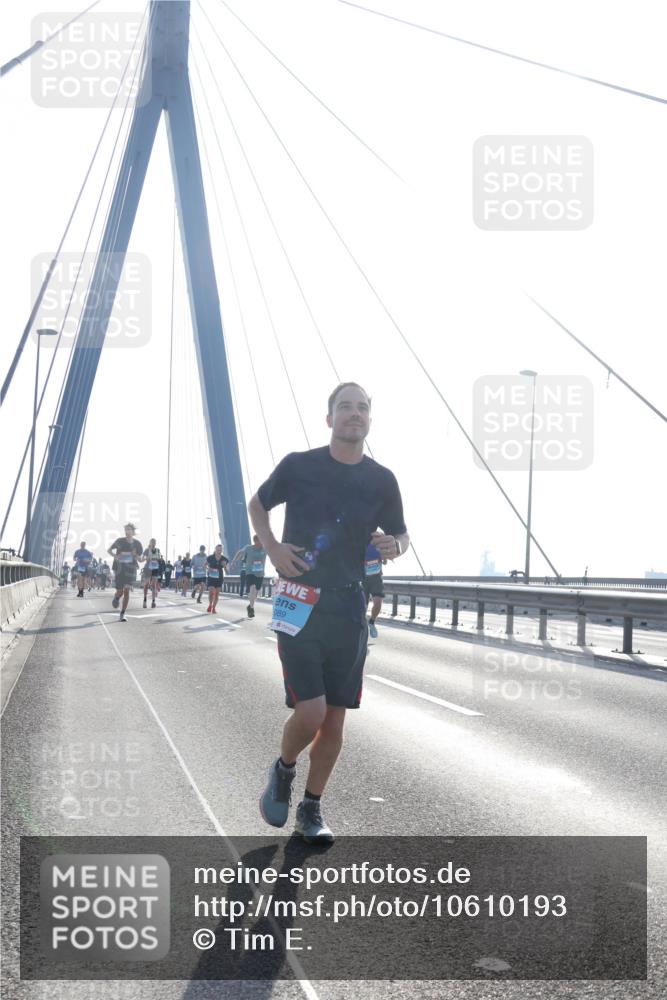 03.10.2026 - Köhlbrandbrückenlauf Tim E. http://msf.ph/oto/10610193 03.10.2026 09:24:34 Position 1 089 meine-sportfotos.de