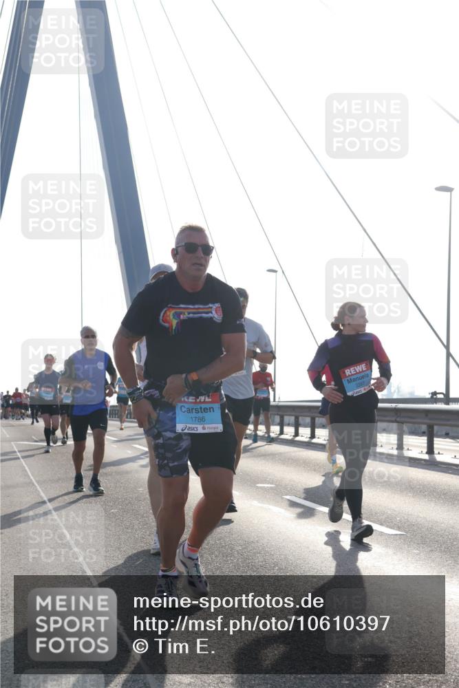03.10.2026 - Köhlbrandbrückenlauf Tim E. http://msf.ph/oto/10610397 03.10.2026 09:24:54 Position 1 1786, 2297 meine-sportfotos.de