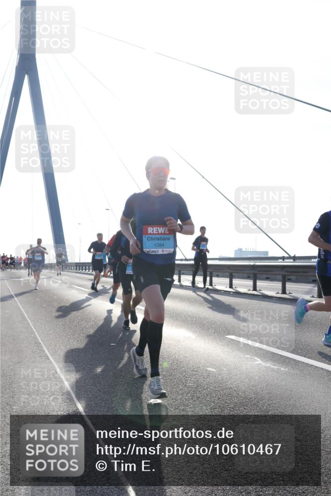 03.10.2026 - Köhlbrandbrückenlauf Tim E. http://msf.ph/oto/10610467 03.10.2026 09:24:59 Position 1 1084 meine-sportfotos.de