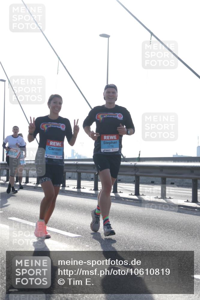 03.10.2026 - Köhlbrandbrückenlauf Tim E. http://msf.ph/oto/10610819 03.10.2026 09:25:36 Position 1 1780, 1776 meine-sportfotos.de