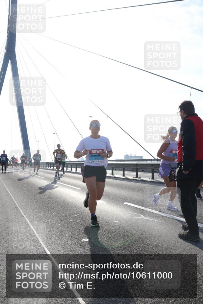 03.10.2026 - Köhlbrandbrückenlauf Tim E. http://msf.ph/oto/10611000 03.10.2026 09:26:09 Position 1 2665 meine-sportfotos.de