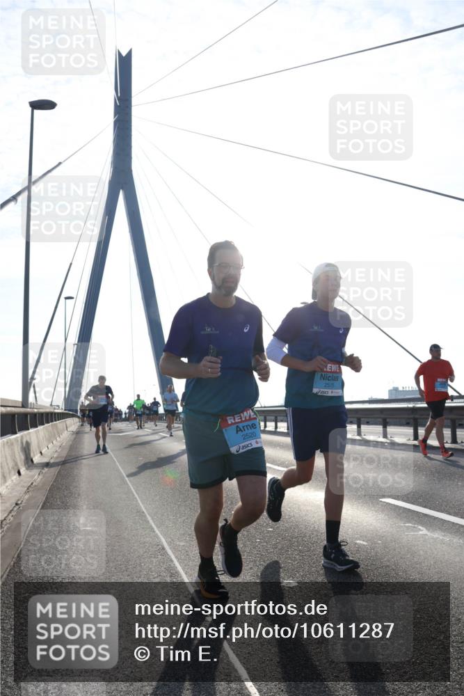 03.10.2026 - Köhlbrandbrückenlauf Tim E. http://msf.ph/oto/10611287 03.10.2026 09:26:46 Position 1 2520, 2515 meine-sportfotos.de