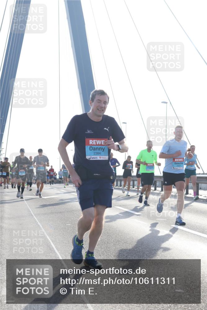 03.10.2026 - Köhlbrandbrückenlauf Tim E. http://msf.ph/oto/10611311 03.10.2026 09:26:48 Position 1 2384, 2027 meine-sportfotos.de
