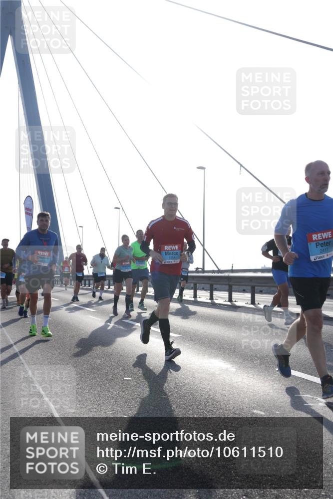 03.10.2026 - Köhlbrandbrückenlauf Tim E. http://msf.ph/oto/10611510 03.10.2026 09:27:08 Position 1 1554, 2417 meine-sportfotos.de