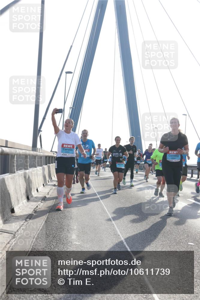 03.10.2026 - Köhlbrandbrückenlauf Tim E. http://msf.ph/oto/10611739 03.10.2026 09:27:28 Position 1 2281, 2291 meine-sportfotos.de