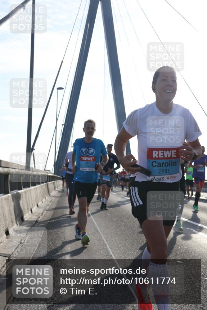 03.10.2026 - Köhlbrandbrückenlauf Tim E. http://msf.ph/oto/10611774 03.10.2026 09:27:30 Position 1 2284, 2281 meine-sportfotos.de