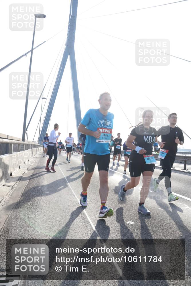 03.10.2026 - Köhlbrandbrückenlauf Tim E. http://msf.ph/oto/10611784 03.10.2026 09:27:31 Position 1 2284, 234 meine-sportfotos.de