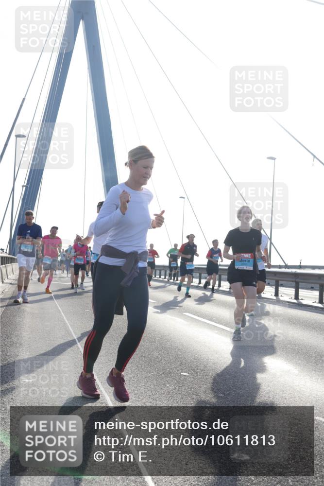03.10.2026 - Köhlbrandbrückenlauf Tim E. http://msf.ph/oto/10611813 03.10.2026 09:27:33 Position 1  meine-sportfotos.de