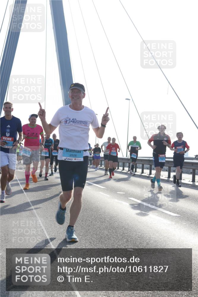 03.10.2026 - Köhlbrandbrückenlauf Tim E. http://msf.ph/oto/10611827 03.10.2026 09:27:34 Position 1 411, 10, 2022, 2526 meine-sportfotos.de