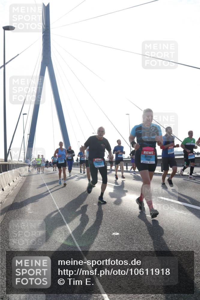 03.10.2026 - Köhlbrandbrückenlauf Tim E. http://msf.ph/oto/10611918 03.10.2026 09:27:40 Position 1 2292 meine-sportfotos.de