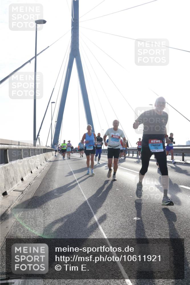 03.10.2026 - Köhlbrandbrückenlauf Tim E. http://msf.ph/oto/10611921 03.10.2026 09:27:41 Position 1 2523, 1252 meine-sportfotos.de