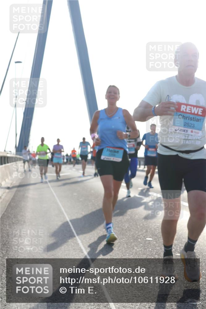 03.10.2026 - Köhlbrandbrückenlauf Tim E. http://msf.ph/oto/10611928 03.10.2026 09:27:42 Position 1 2523 meine-sportfotos.de