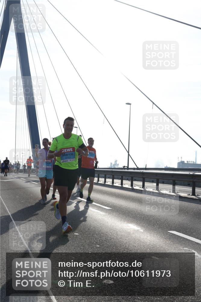 03.10.2026 - Köhlbrandbrückenlauf Tim E. http://msf.ph/oto/10611973 03.10.2026 09:27:46 Position 1 2703 meine-sportfotos.de