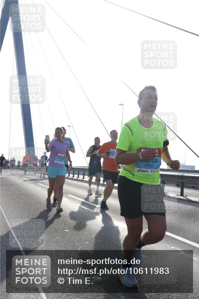 03.10.2026 - Köhlbrandbrückenlauf Tim E. http://msf.ph/oto/10611983 03.10.2026 09:27:47 Position 1 2703 meine-sportfotos.de
