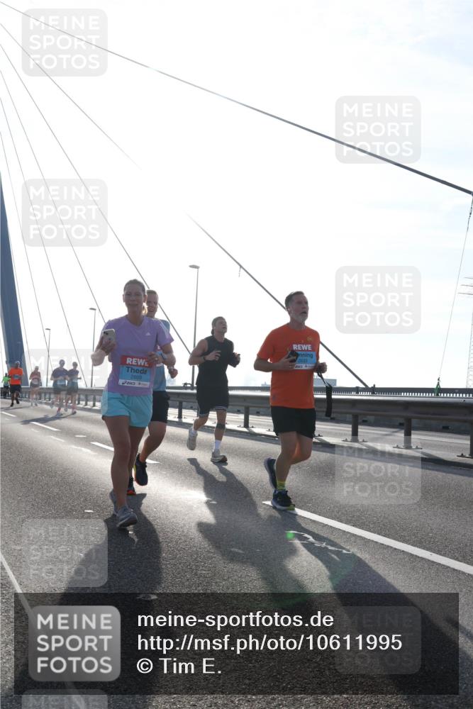 03.10.2026 - Köhlbrandbrückenlauf Tim E. http://msf.ph/oto/10611995 03.10.2026 09:27:47 Position 1 2609, 2633 meine-sportfotos.de