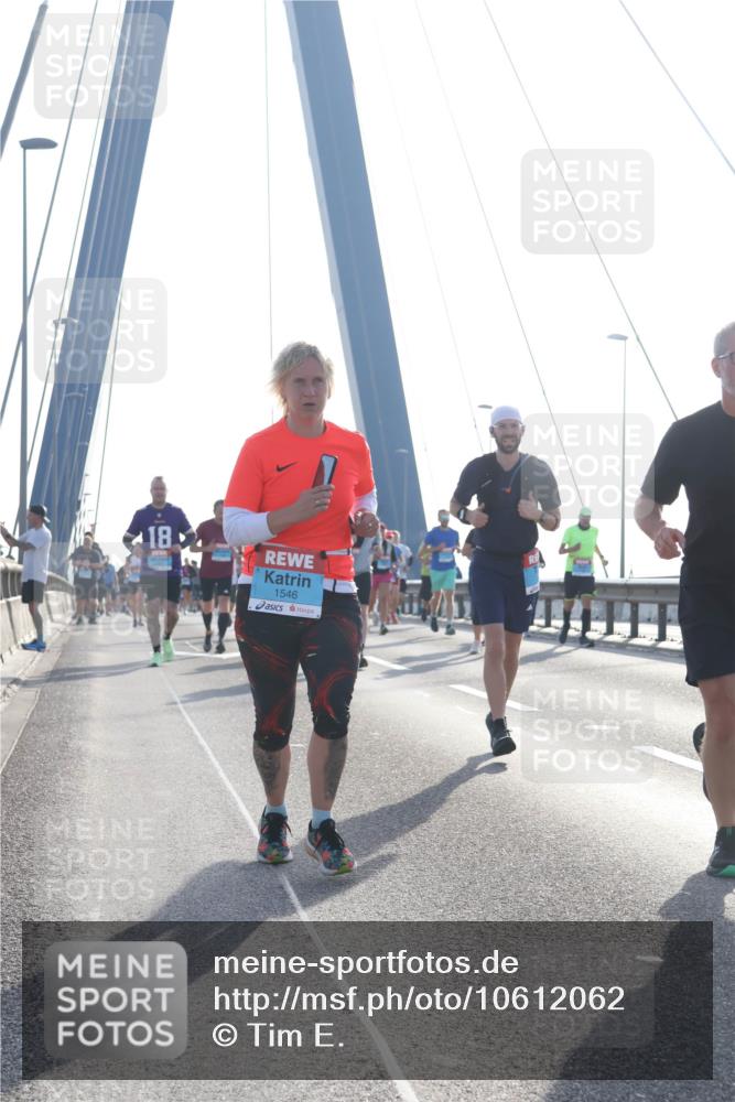 03.10.2026 - Köhlbrandbrückenlauf Tim E. http://msf.ph/oto/10612062 03.10.2026 09:27:55 Position 1 18, 1546 meine-sportfotos.de