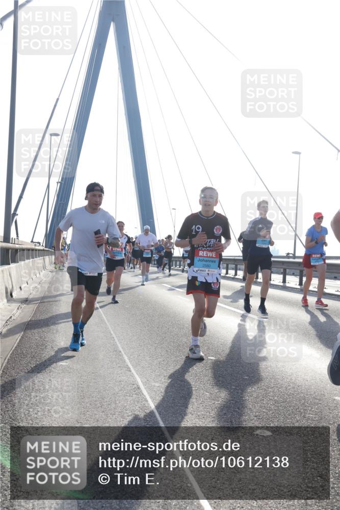 03.10.2026 - Köhlbrandbrückenlauf Tim E. http://msf.ph/oto/10612138 03.10.2026 09:28:05 Position 1 19, 2580 meine-sportfotos.de