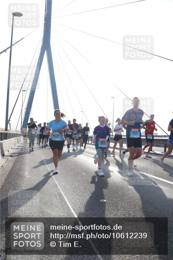 03.10.2026 - Köhlbrandbrückenlauf Tim E. http://msf.ph/oto/10612239 03.10.2026 09:28:13 Position 1 1732 meine-sportfotos.de