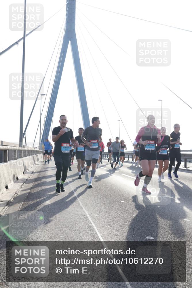 03.10.2026 - Köhlbrandbrückenlauf Tim E. http://msf.ph/oto/10612270 03.10.2026 09:28:15 Position 1 2742, 171 meine-sportfotos.de