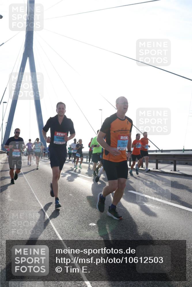 03.10.2026 - Köhlbrandbrückenlauf Tim E. http://msf.ph/oto/10612503 03.10.2026 09:28:34 Position 1 2692, 375 meine-sportfotos.de