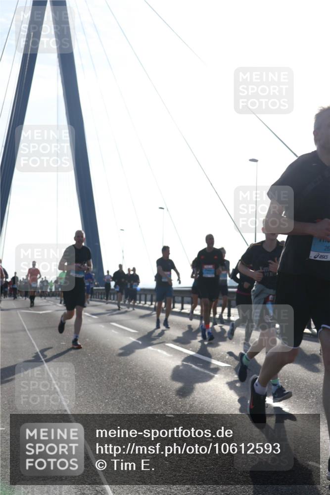 03.10.2026 - Köhlbrandbrückenlauf Tim E. http://msf.ph/oto/10612593 03.10.2026 09:28:40 Position 1 26 meine-sportfotos.de