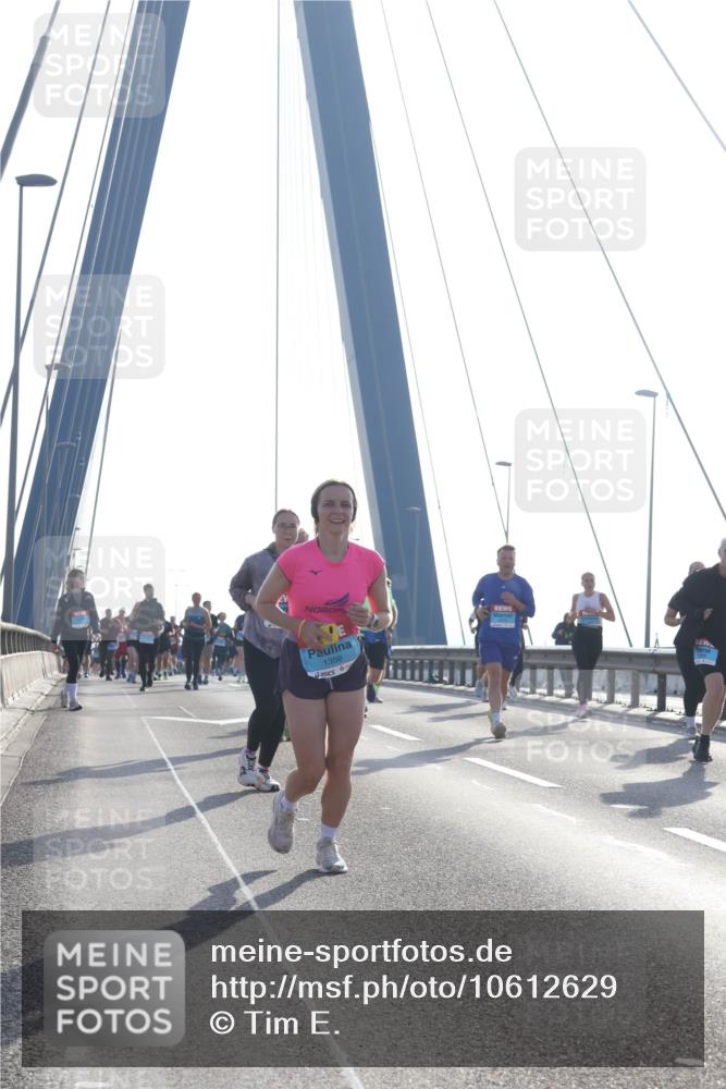03.10.2026 - Köhlbrandbrückenlauf Tim E. http://msf.ph/oto/10612629 03.10.2026 09:28:44 Position 1 1398 meine-sportfotos.de