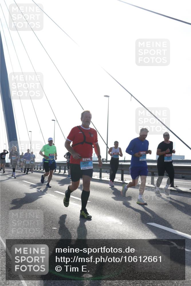 03.10.2026 - Köhlbrandbrückenlauf Tim E. http://msf.ph/oto/10612661 03.10.2026 09:28:48 Position 1 185, 2078 meine-sportfotos.de